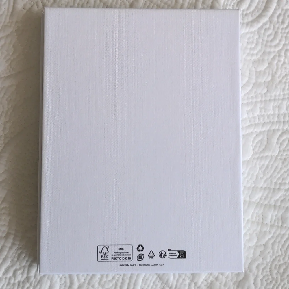 Celine Box - Picture 5 of 8